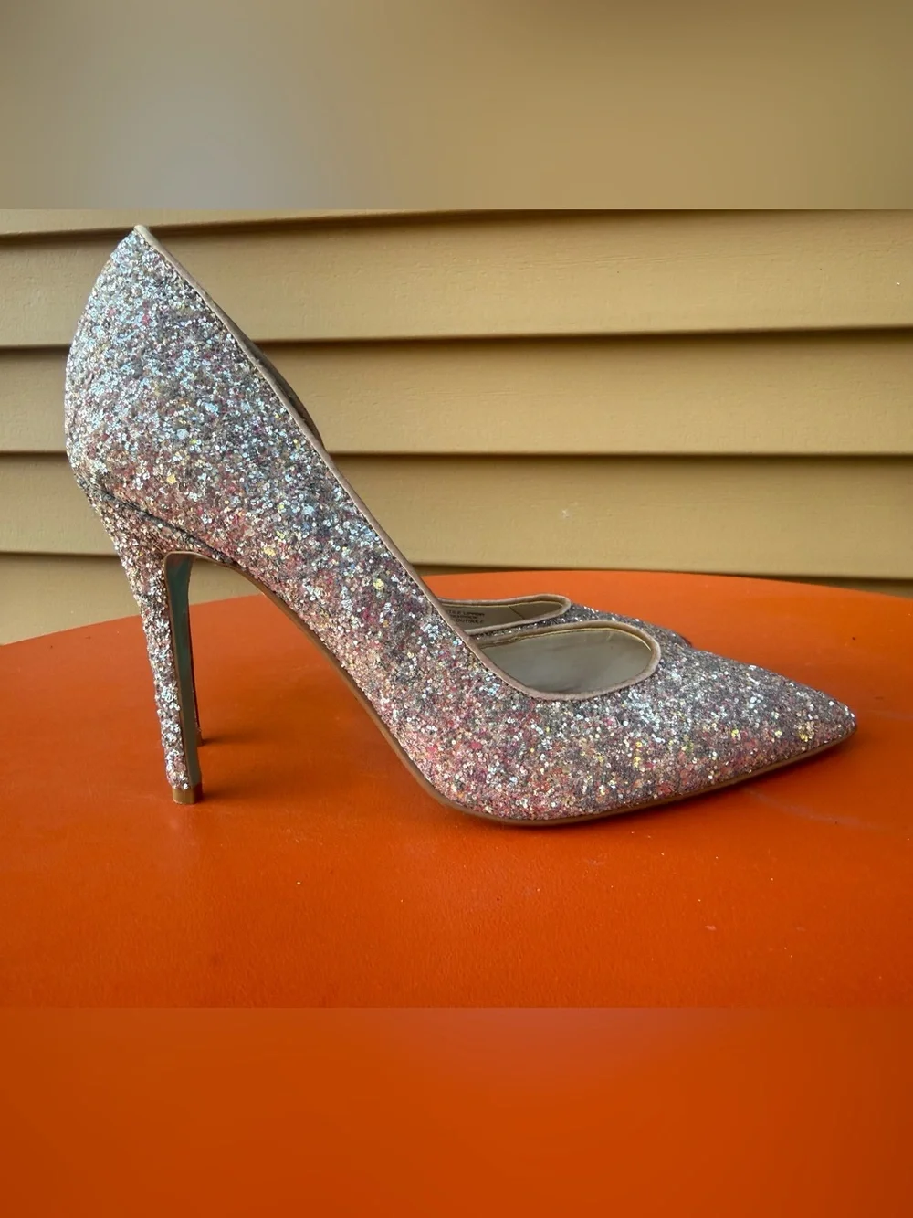 Betsey Johnson Sally Champagne / Light Pink Glitter Heels Size 7